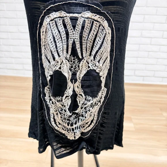 love J Black Tank Top with White Skull Lace Embroidery - Picture 2 of 4